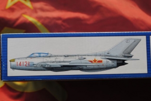 Trumpeter 02804 Mikoyan-Gurevich MiG-19PM Farmer E